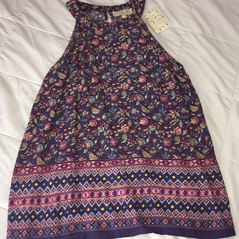 Lucy & Laurel sleeveless top